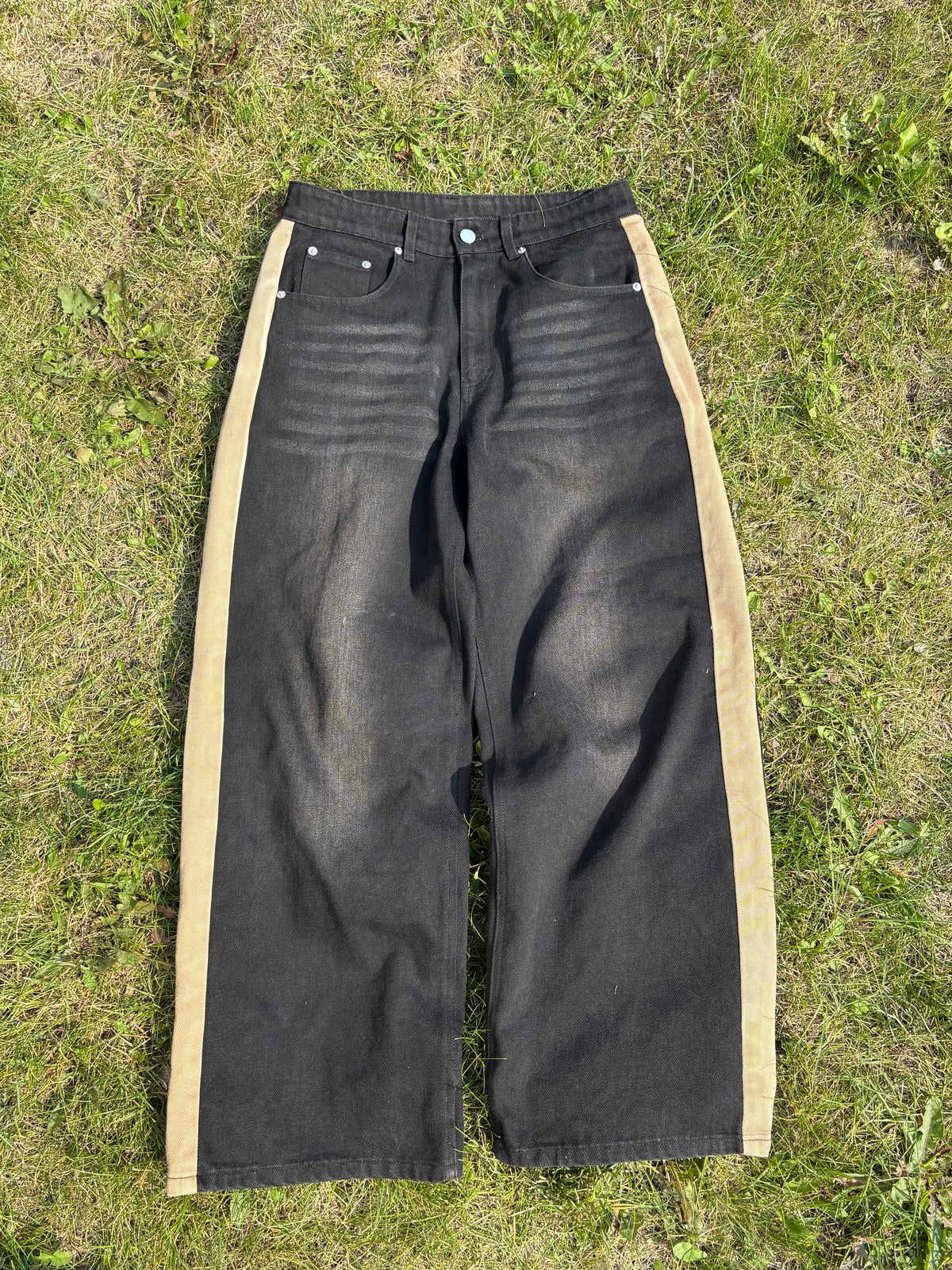 Nyx Black Jeans